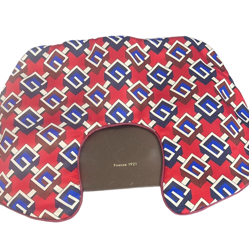 New Gucci Travel Inflatable Neck Pillow Geometric GG